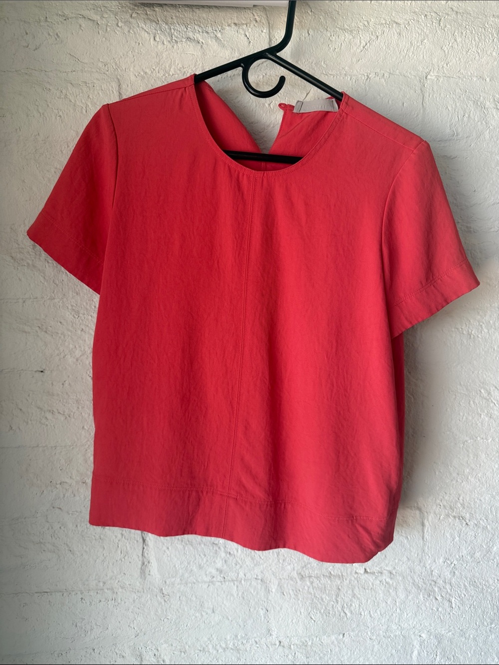 Everlane- Size 00 Women's Crewneck Short Sleeve Top - Coral Pink